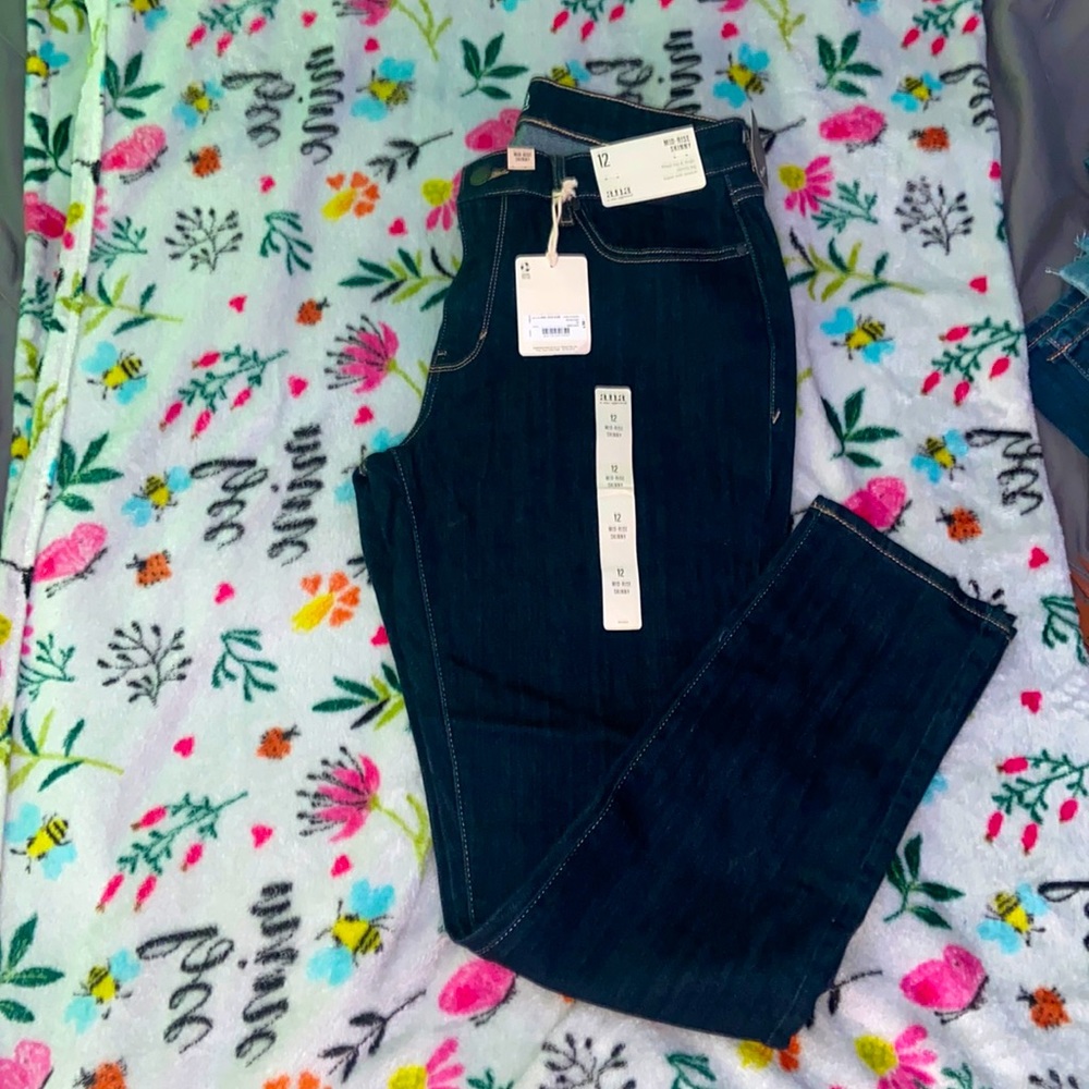 fitted hip & thigh skinny leg super soft stretch